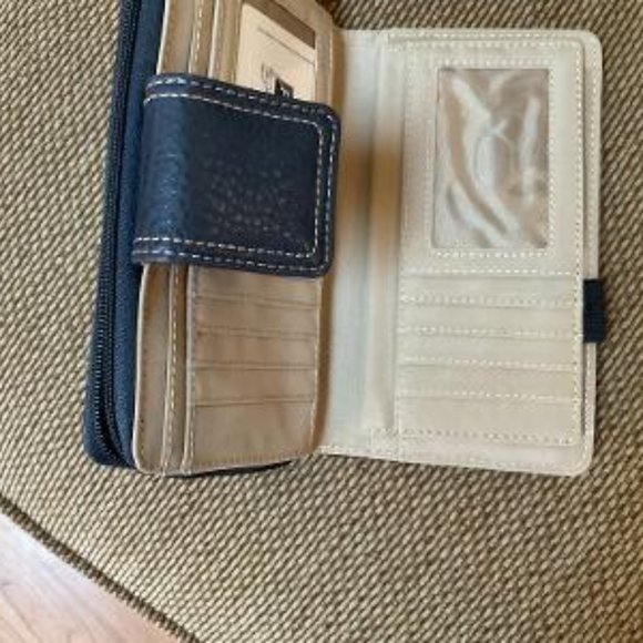 NWT Blue Wallet - Picture 3 of 4